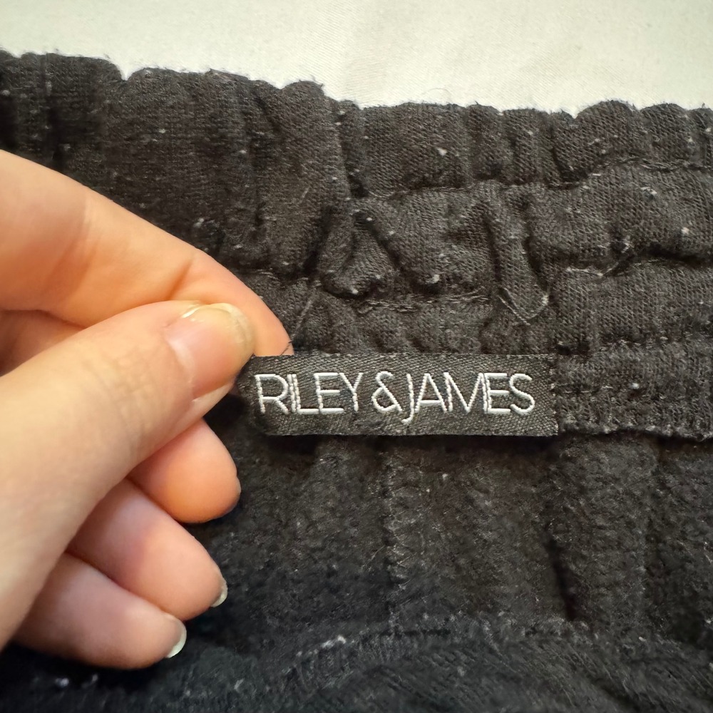 Riley & James New York City Embroidered Sweat Shorts Black XS Relaxed Lounge - Picture 4 of 5